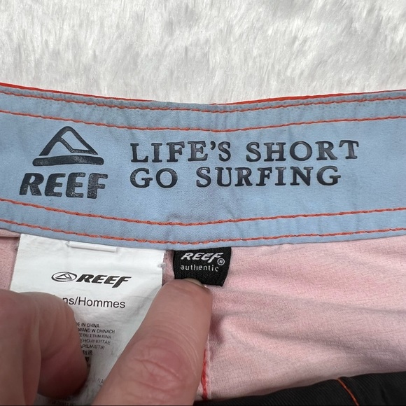 Reef Multicolor Color Block 11” Board Shorts Size 32 - Picture 11 of 14